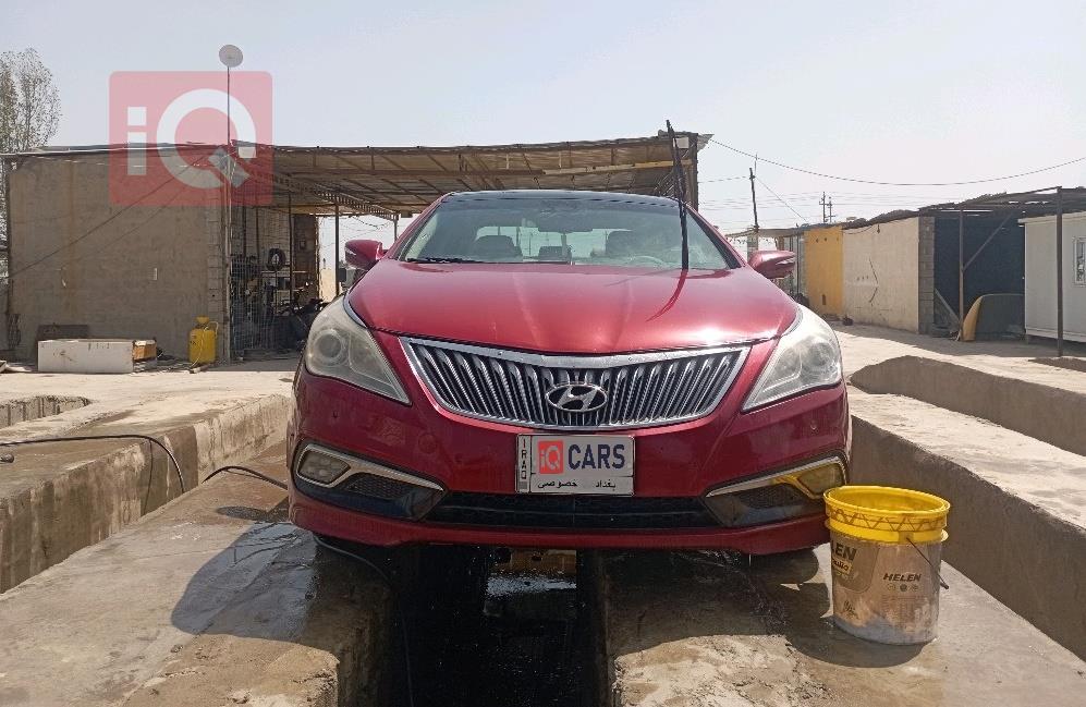 هيونداي أزيرا